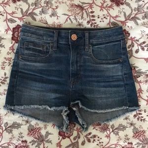 🌷 American Eagle shorts - size 00
